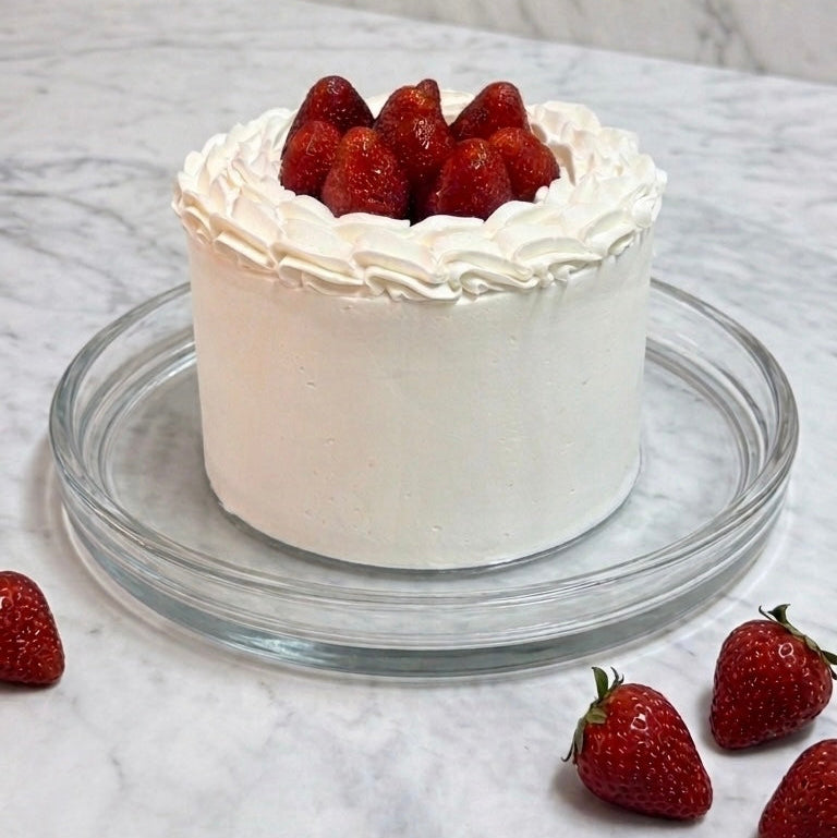 Pastel tres leches de fresas con crema - 10-12 personas